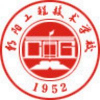 朝阳工程技术学校logo